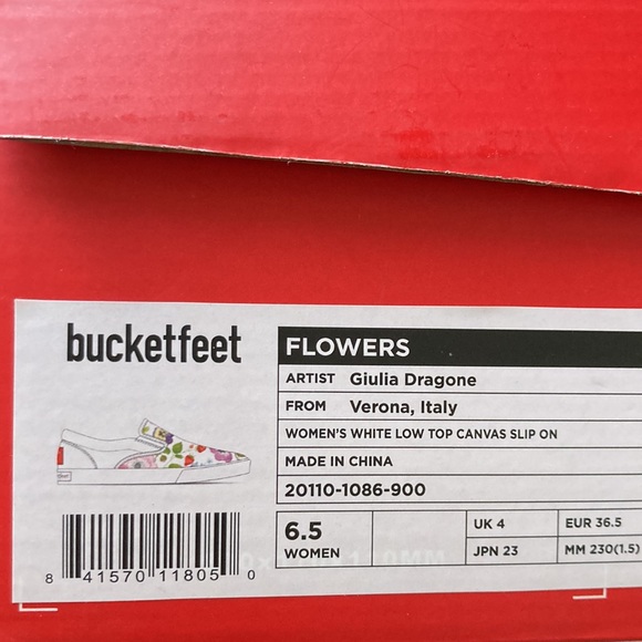 Bucketfeet low top canvas slip-ons like Vans with spring floral design - Picture 8 of 8